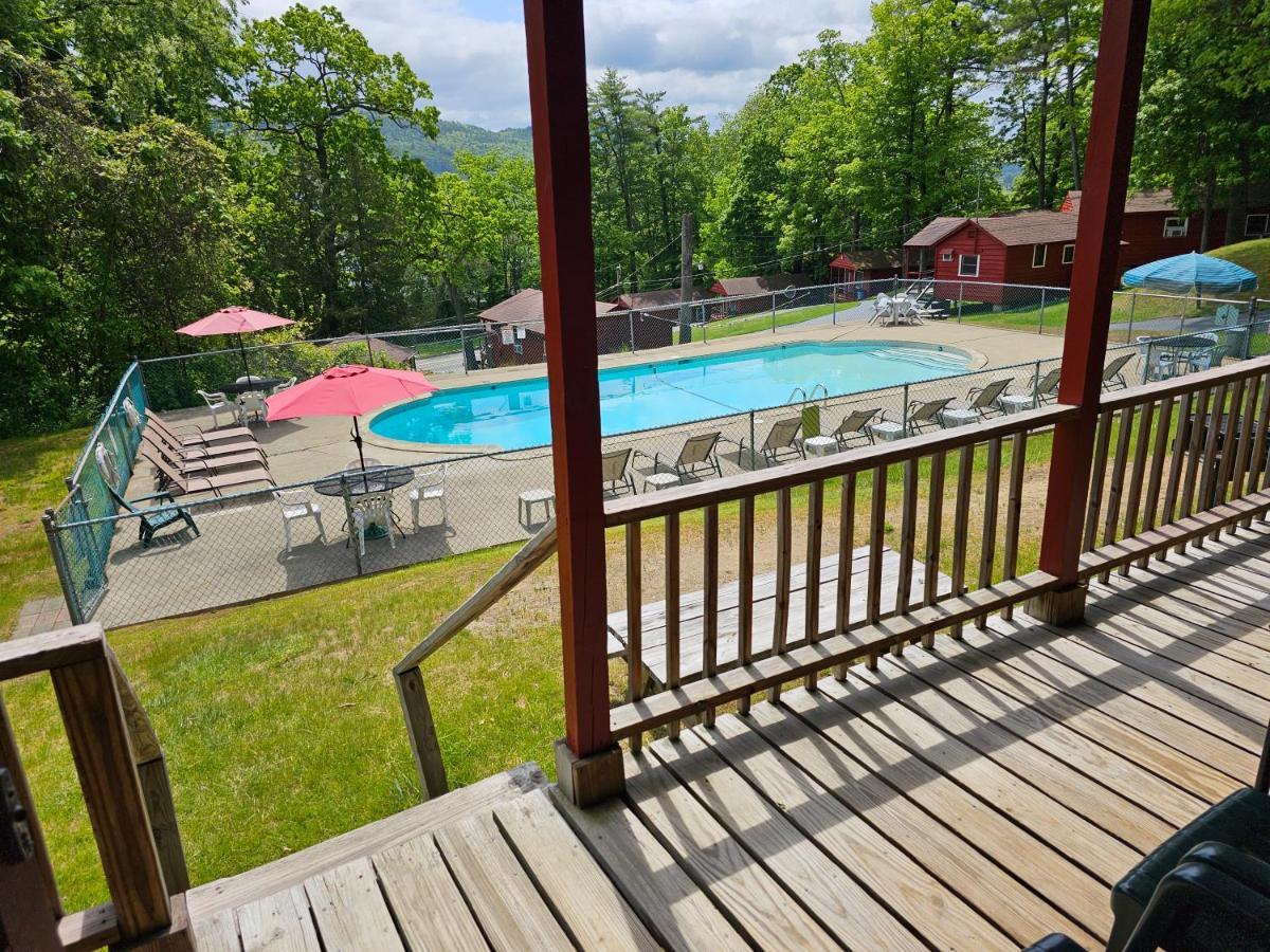 The Gold Eagle Villa Lake George Exterior foto